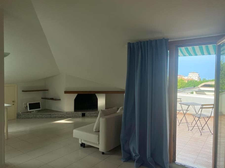 La Terrazza Sul Tetto Apartman Porto San Giorgio Kültér fotó